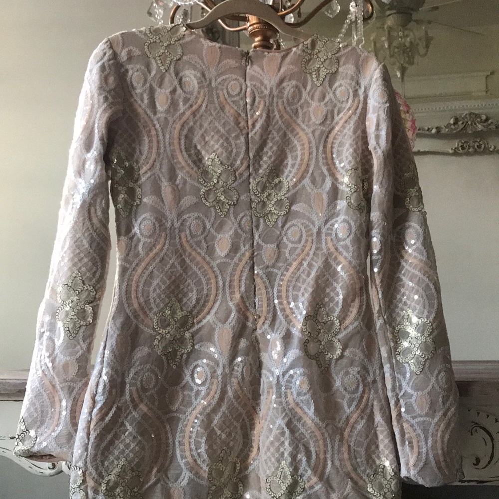 Dress - Picture 3 of 7